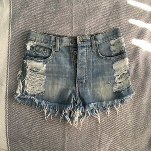 LF • Shredded Denim Shorts